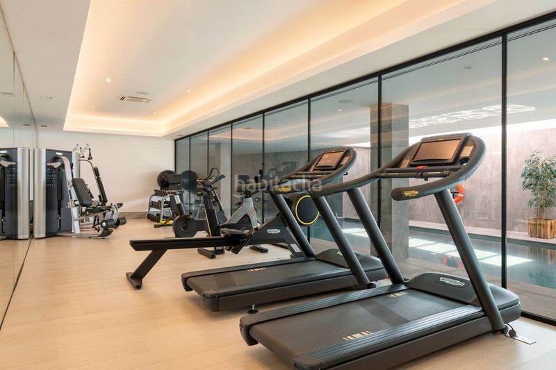 Foto 383c3d55-5c0b-43c5-8f29-6e89b0a9da41. Àtic amb aparcament piscina a Los Naranjos Marbella