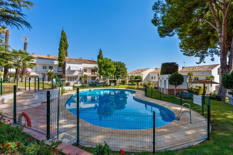 Foto 2bc80a0c-efa3-4be9-9613-3217ef503661. Casa adossada amb piscina a Nagüeles Alto Marbella