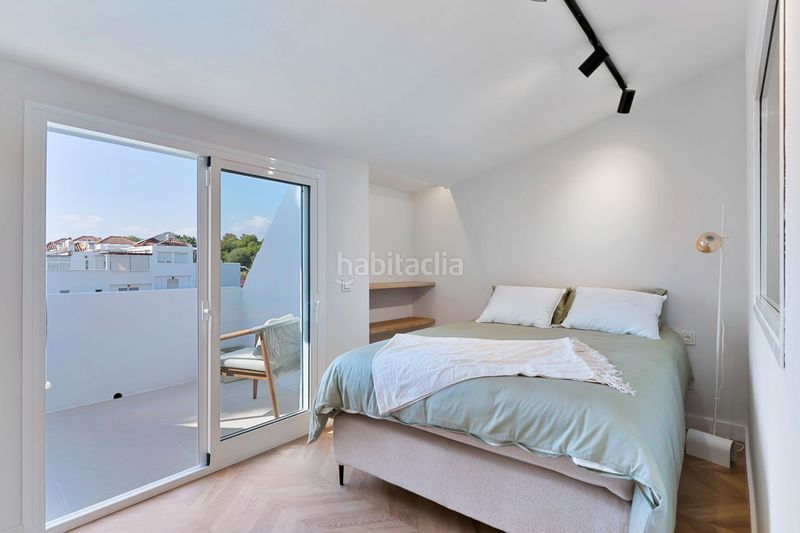 Foto b2487b65-c91c-4a36-b084-7843714546d0. Casa adossada amb piscina a Nagüeles Alto Marbella