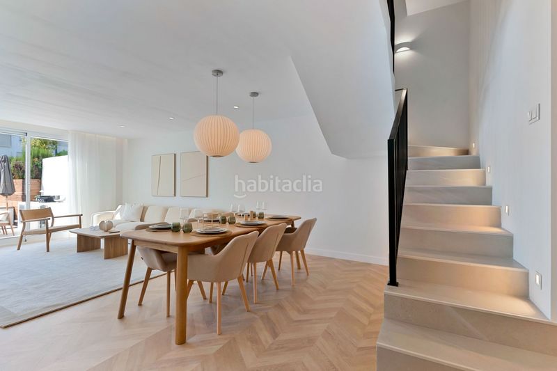 Foto bce4b1d3-333d-4fd2-b3b7-3d4572263023. Casa adossada amb piscina a Nagüeles Alto Marbella
