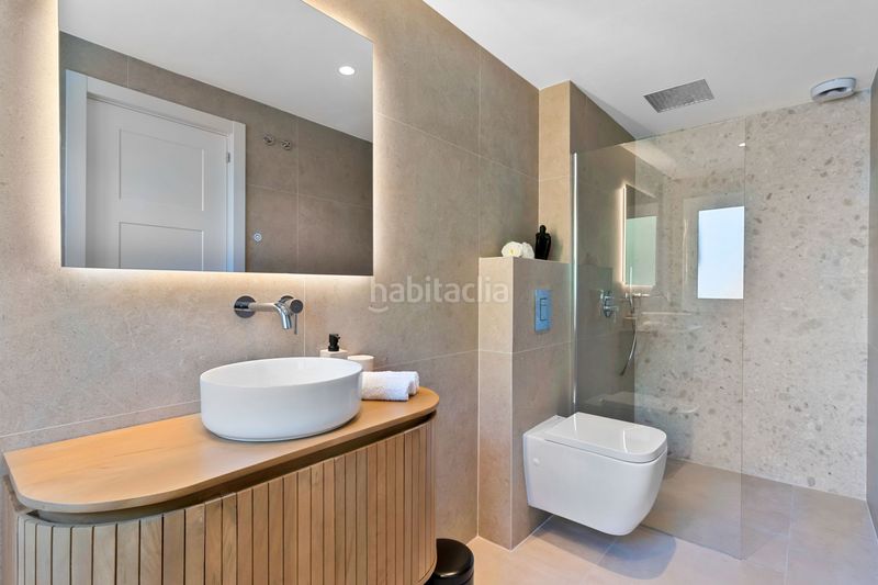 Foto f4036d0e-6537-46e6-a9a2-42158731997a. Casa adossada amb piscina a Nagüeles Alto Marbella