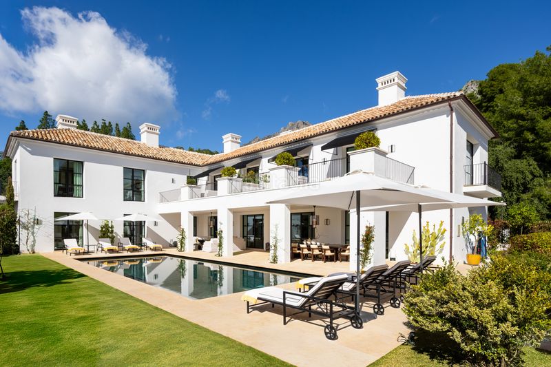 Foto 4abc164a-7bea-4b16-9ebf-95fbeab863fd. Casa amb aparcament piscina a Puente Romano Marbella