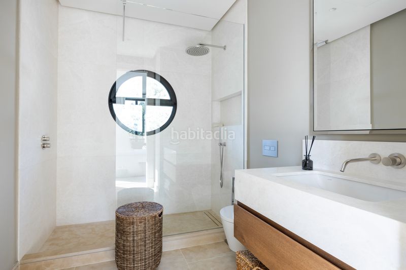Foto f391940e-efec-4ab3-a206-a9813f2fe7c1. Casa amb aparcament piscina a Puente Romano Marbella