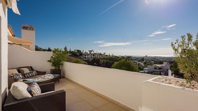 Foto 81ad74f2-0a93-4cb3-983c-1e74213bde3a. Àtic amb aparcament piscina a Los Naranjos Marbella