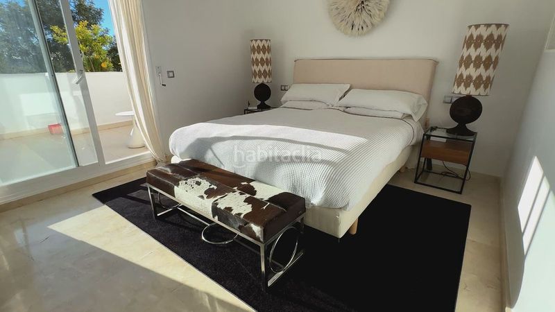 Foto a7debbed-f65d-437c-a725-658f981bda03. Àtic amb aparcament piscina a Los Naranjos Marbella