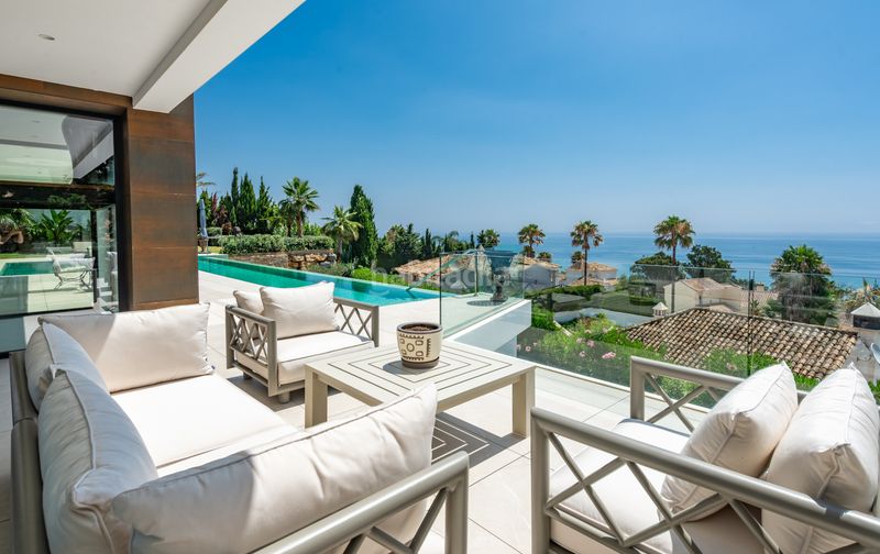 Foto 8a7b8d2a-8ab8-4c56-b00e-c7c91e37d260. Casa amb aparcament piscina a Chullera Manilva