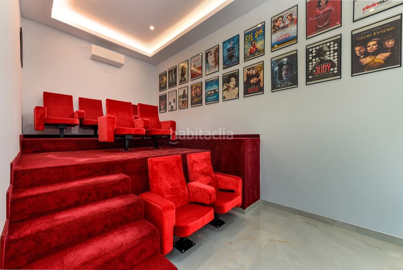 Foto e88fe384-561a-4ed9-b548-40994d8a51f2. Casa amb aparcament piscina a Chullera Manilva
