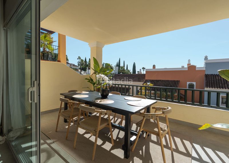 Foto c463186d-b208-403c-b824-5955f1a46f44. Maison jumelée dans pleyades-nva andalucia h 24 dans Marbella
