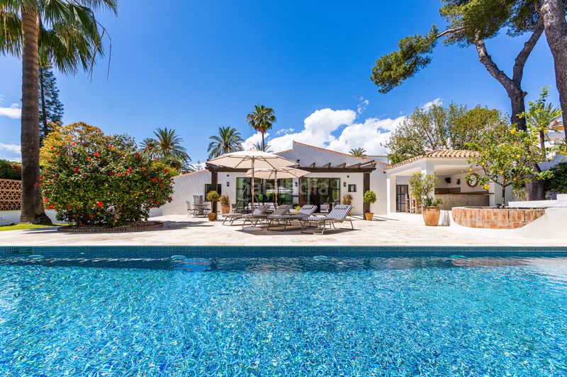 Foto 4788aca3-a7c7-487c-9eab-802e1017ad7a. Casa amb aparcament piscina a Los Monteros Marbella