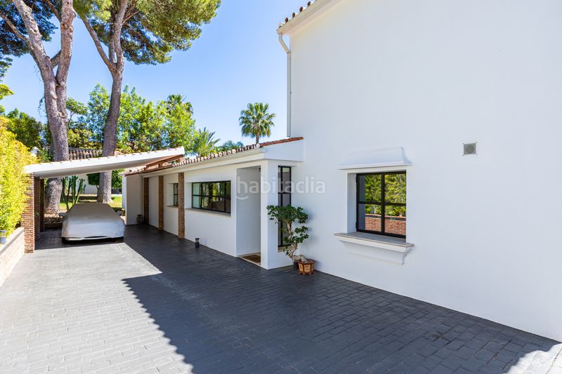 Foto a5a29264-d8bb-44ec-913c-4b590eac3503. Casa amb aparcament piscina a Los Monteros Marbella