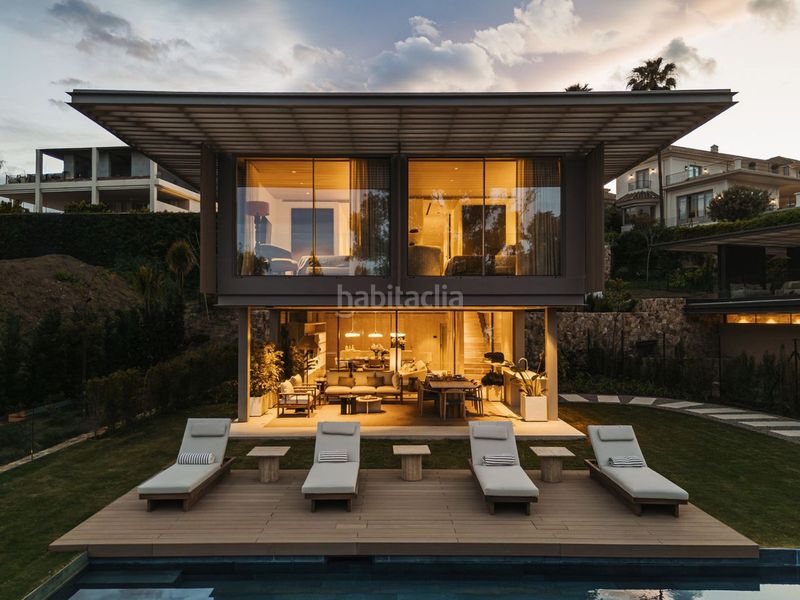 Foto fc39956f-c17b-4ac7-ab13-f76e4f8e5210. Casa amb calefacció aparcament piscina a Los Naranjos Marbella