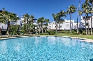 Casa adossada a Nueva Alcántara
