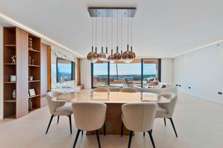 Apartament a Las Brisas. Apartamento totalmente renovado con vistas panorámicas al mar en