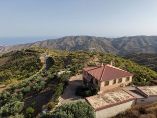 Masia a Camino de la Ermita