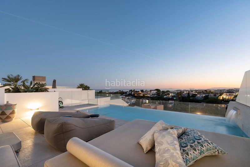 Foto 31dbc7bb-d079-44ca-a70f-ceead081407f. Casa adossada amb aparcament piscina a Puerto Banús Marbella