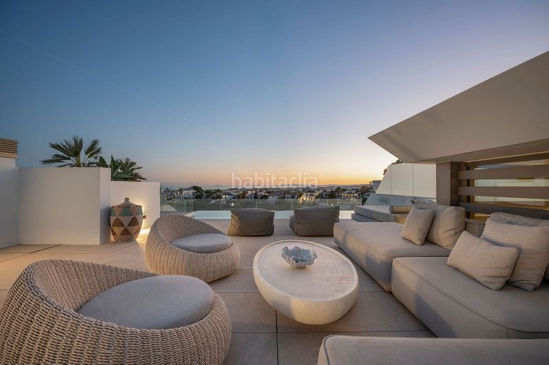 Foto 4e8519dc-e16f-4488-99c8-d2c32c2b673a. Casa adossada amb aparcament piscina a Puerto Banús Marbella