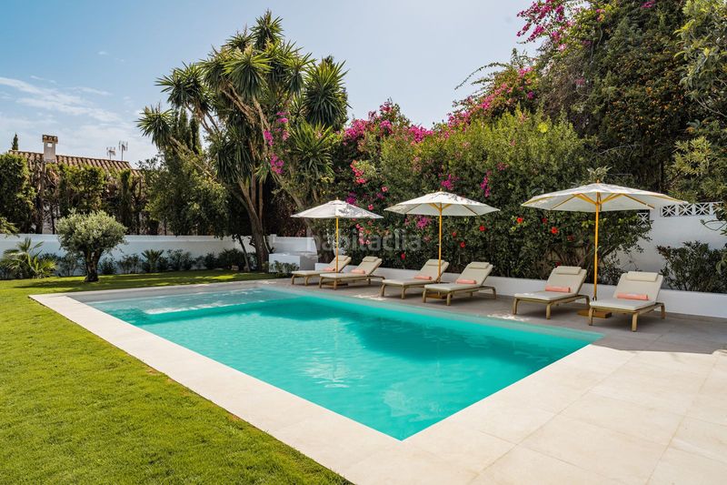 Foto b969ca94-2c7d-464d-9943-4d460439bc45. Xalet amb aparcament piscina a La Carolina - Guadalpín Marbella