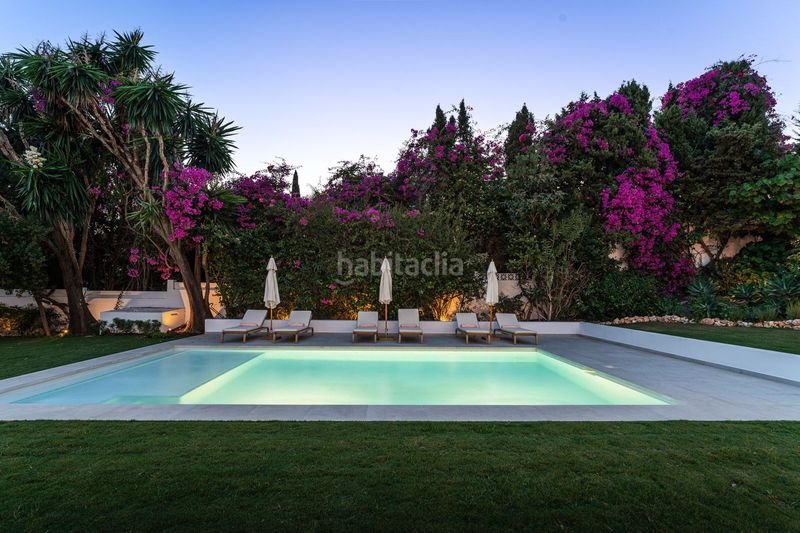 Foto bce8f43f-e512-4463-8298-19e602421305. Xalet amb aparcament piscina a La Carolina - Guadalpín Marbella