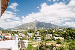 Ático en Nueva Andalucía centro
