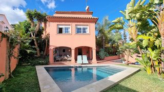 Chalet in Nueva Andalucía centro