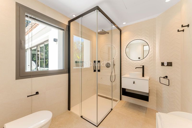 Foto b7ade517-d4bb-4f4d-9f3d-cb81f0eb33de. Chalet en Los Naranjos Marbella