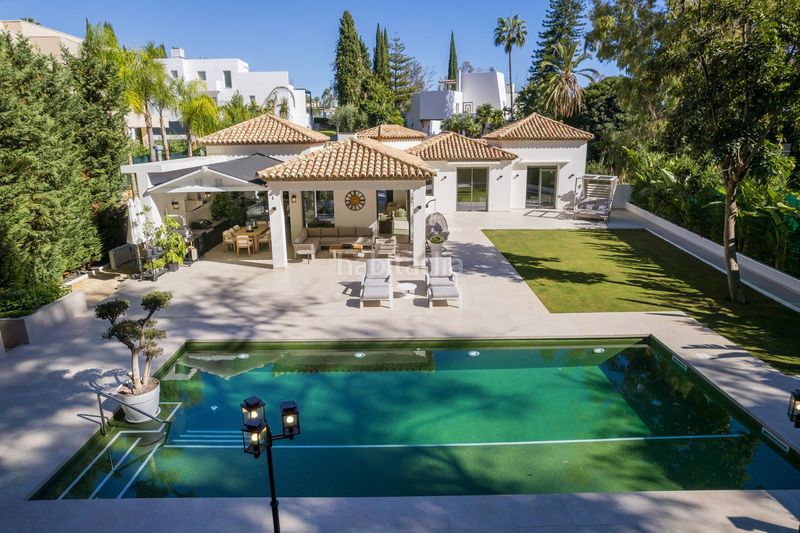 Foto d6834eaf-a729-4e25-984f-bc28d959fdcd. Chalet en Los Naranjos Marbella