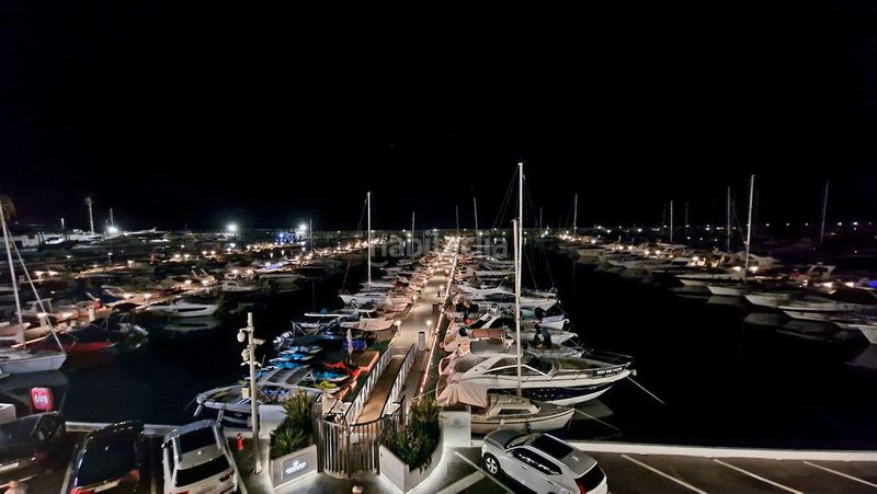 Foto bf2723f2-6d2a-42d8-8cca-27c4f850db63. Pis a Puerto Banús Marbella