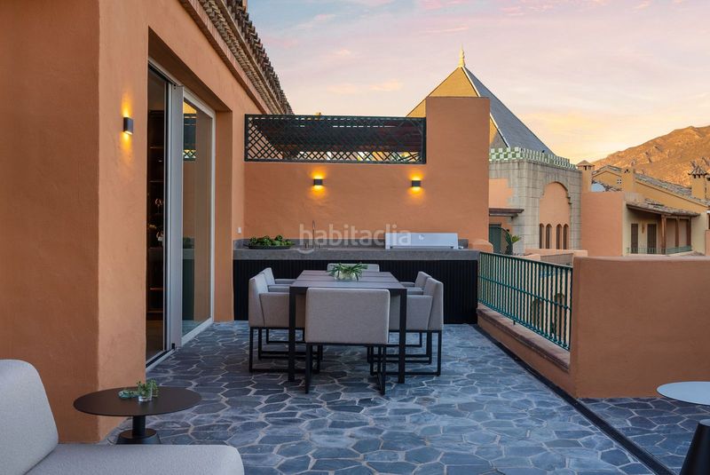 Foto 24929edb-3c20-486d-8a53-e9a67de60e9b. Dúplex amb aparcament piscina a Los Naranjos Marbella