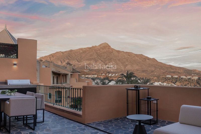 Foto 37feeef3-8497-407e-accc-e51897d9b6c9. Dúplex amb aparcament piscina a Los Naranjos Marbella