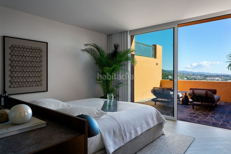 Foto 38d5b607-f34b-490e-ac19-caef73ab2de7. Dúplex amb aparcament piscina a Los Naranjos Marbella