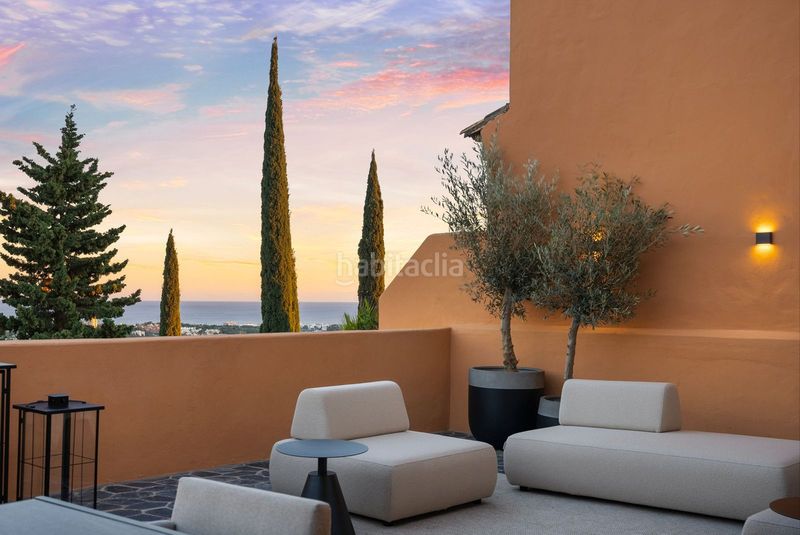 Foto 84c8725b-12b5-45c5-bb81-93d4a2c314f4. Dúplex amb aparcament piscina a Los Naranjos Marbella