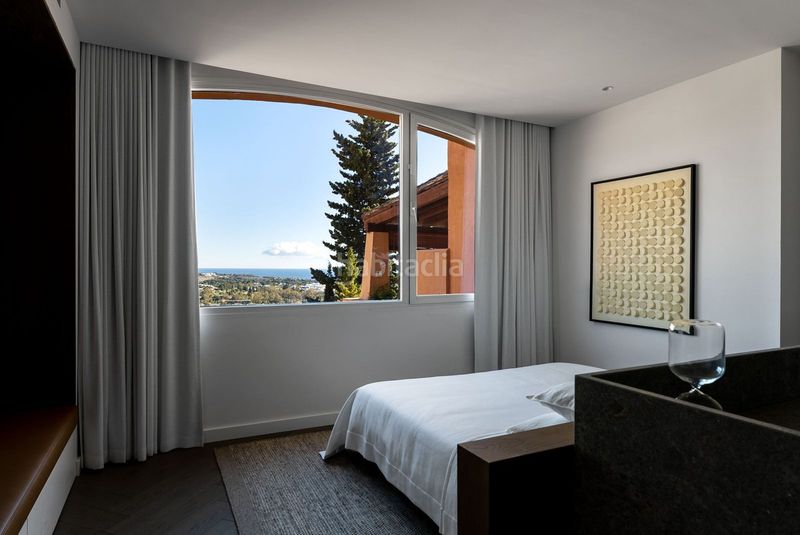 Foto 888bf355-44b9-422b-b74c-0a1571504503. Dúplex amb aparcament piscina a Los Naranjos Marbella