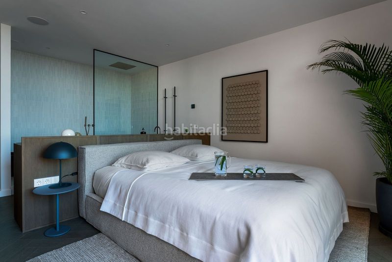 Foto a25ad2c2-45d6-4501-9d9b-78c7b869b2b3. Dúplex amb aparcament piscina a Los Naranjos Marbella