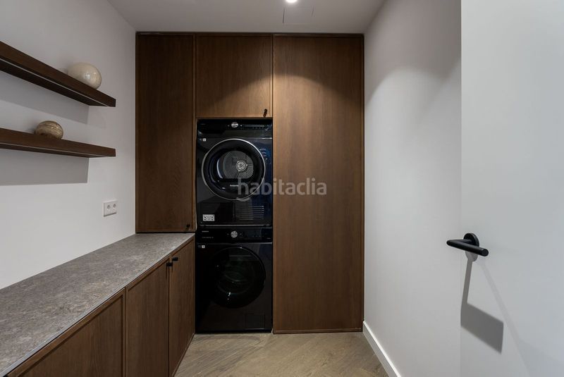 Foto a416314e-ef0b-453d-9483-42ffa031fc40. Dúplex amb aparcament piscina a Los Naranjos Marbella