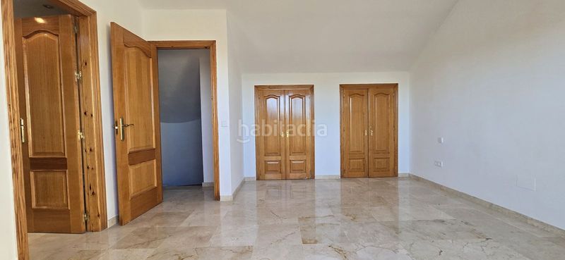 Foto 2bf15d7c-1080-439b-b44e-2d00045a2e21. Àtic amb aparcament piscina a Aloha Marbella