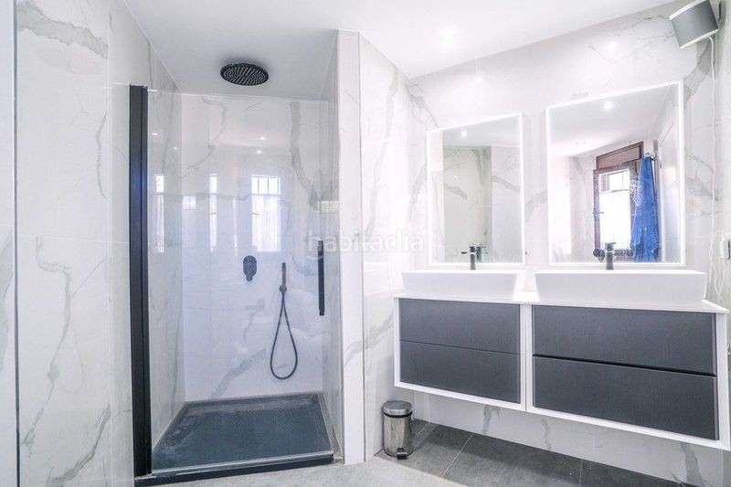 Foto 486ff4bc-3ab9-4a01-96dc-2bb1f2344c1f. Casa adossada amb aparcament piscina a Las Lomas de Río Verde Marbella