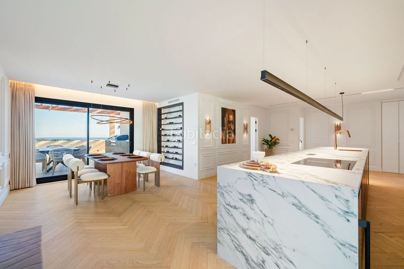 Foto 428a6563-2841-4da4-93bb-64b8eda972d2. Àtic amb aparcament piscina a Los Naranjos Marbella