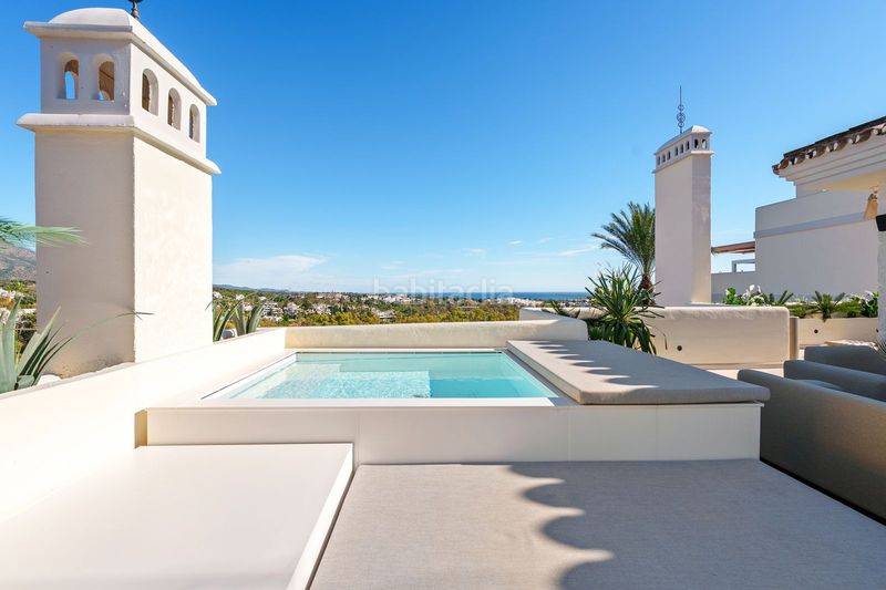 Foto 587094f3-f689-4d85-8779-b95d76cf4bfd. Àtic amb aparcament piscina a Los Naranjos Marbella