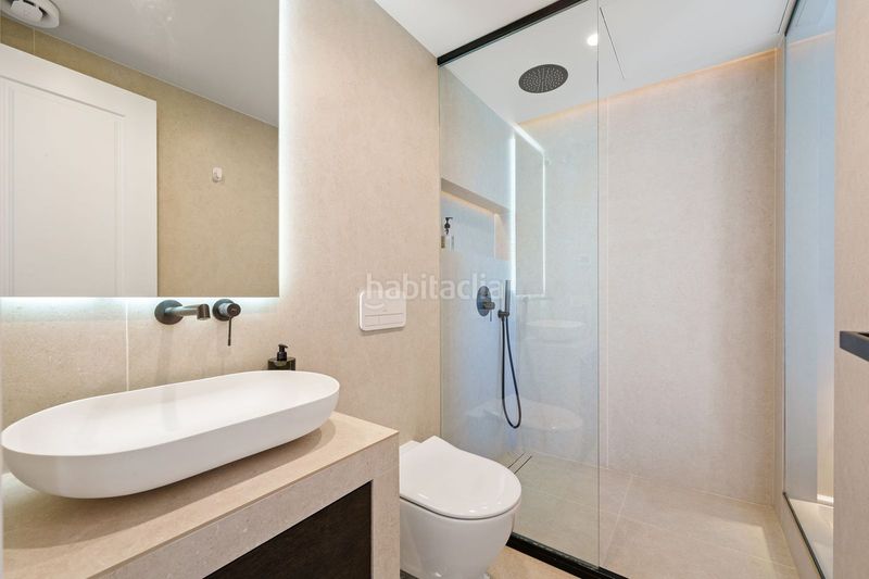 Foto 8b2a885e-ff3e-450c-bfa0-d9b29f5e4a46. Àtic amb aparcament piscina a Los Naranjos Marbella