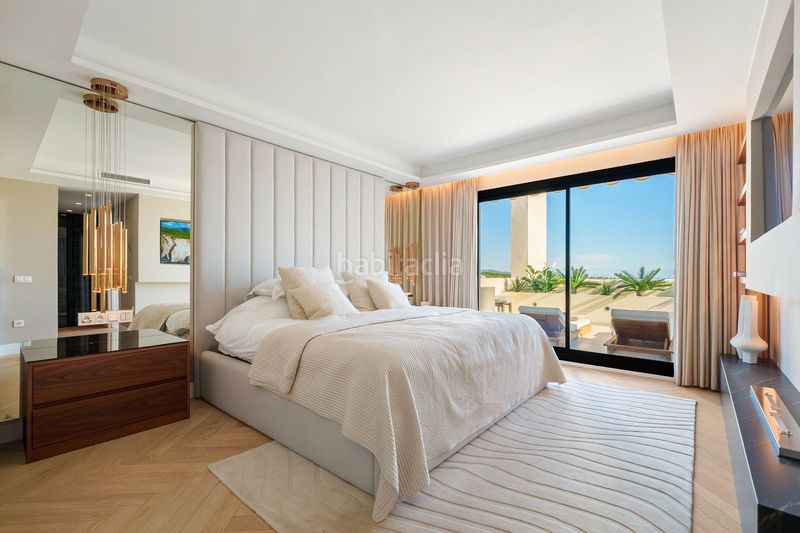 Foto f5b7eadc-a7ca-40a0-b0b5-09418e862c96. Àtic amb aparcament piscina a Los Naranjos Marbella