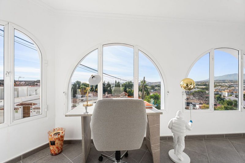 Foto 8a00b333-14cf-40e0-8a72-74215cebb82d. Casa adossada a Rodeo Alto - Guadaiza - La Campana Marbella