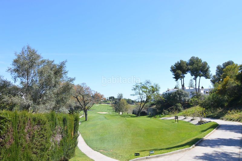 Foto 9ac0b2f2-8631-459e-ab8b-4c41fa533a1d. Casa adossada amb aparcament a Las Brisas Marbella