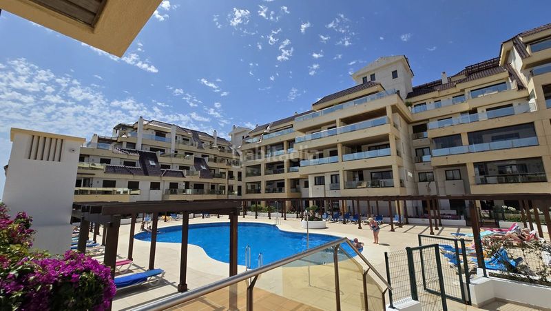 Foto 3990b678-a2ff-44c1-84e2-27037d2244fd. Apartament amb aparcament piscina a Puerto de la Duquesa Manilva