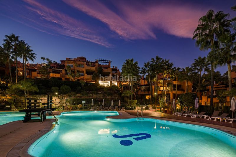 Foto a3e28fdd-e069-469f-96b6-cac8bf4c56e6. Planta baixa amb aparcament piscina a Las Brisas Marbella