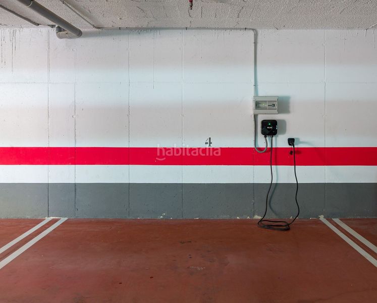 Foto abfaab1f-22fa-4861-9252-d6d14299a57c. Planta baixa amb aparcament piscina a Las Brisas Marbella