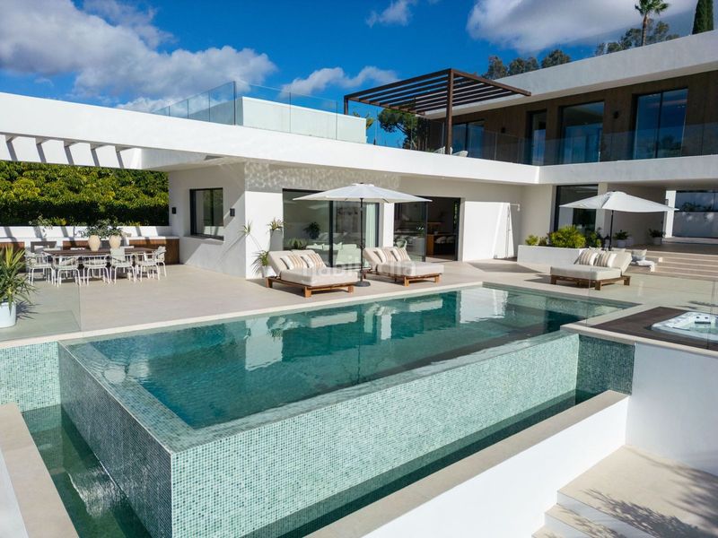 Foto 9d48c1af-09e5-4fa6-a3f1-ab9800576716. Xalet amb aparcament piscina a Parque Central Estepona