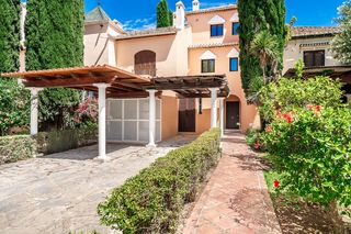 Casa a schiera in El Velerín