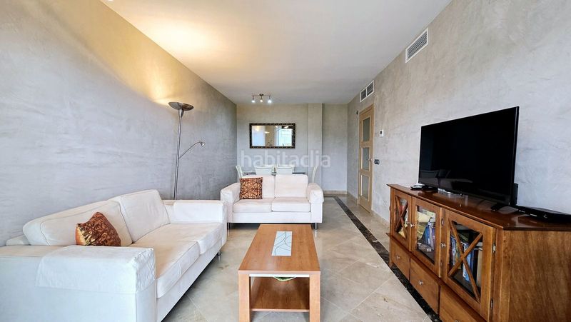Foto b462bc72-9bb8-44ea-a5f7-460eeae576f4. Apartament amb aparcament piscina a Puerto de la Duquesa Manilva