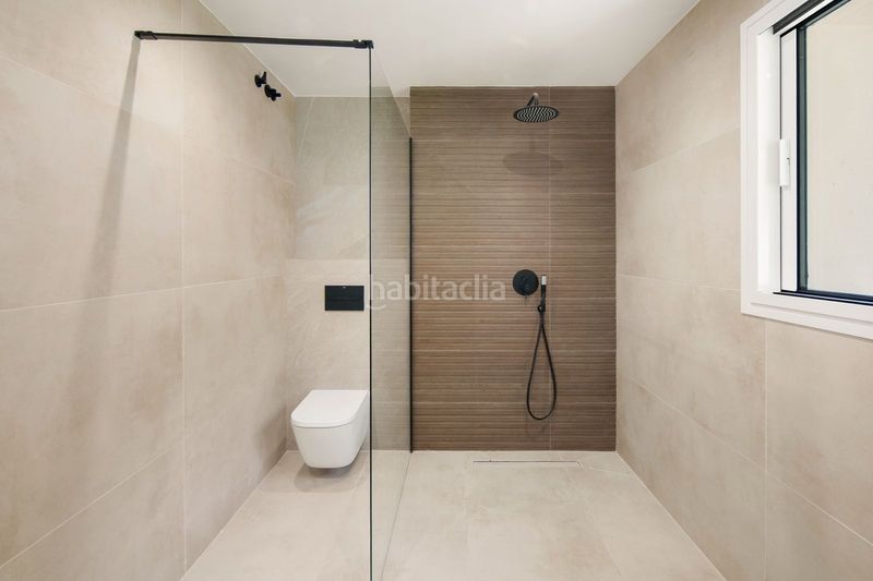 Foto ce0589ee-0322-4cde-a968-a842346e4c8a. Àtic amb aparcament piscina a La Quinta Benahavís