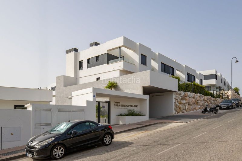 Foto ffb4a7fc-a056-42aa-a47e-85acababe28d. Casa adossada amb aparcament piscina a la cala Mijas Mijas